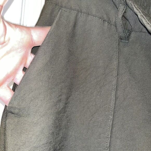 A New Day Ankle Pants Women’s Sz 6 Army Green Rolled Cuffs Center Seam High Rise - Picture 7 of 14